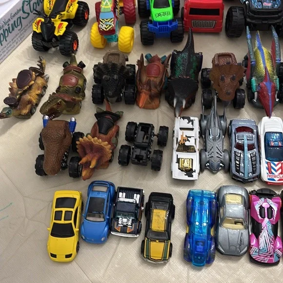 Cars / trucks